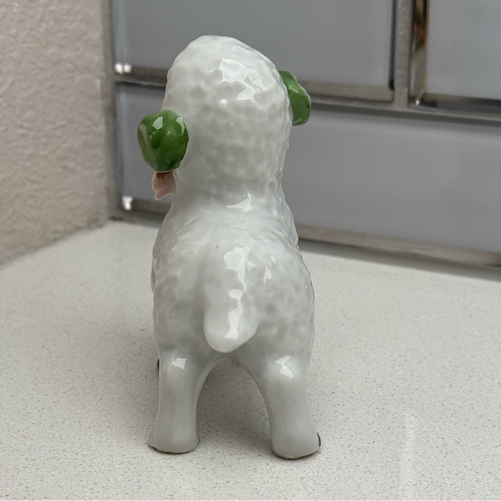 Vintage Glossy Ceramic Lamb Figurine Easter 1950s Springtime Decor Made in Japan - Picture 5 of 17